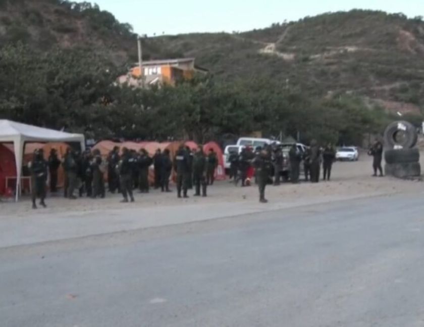 Policía y militares refuerzan el resguardo en Parotani y cruce Tarata por amenazas de bloqueos