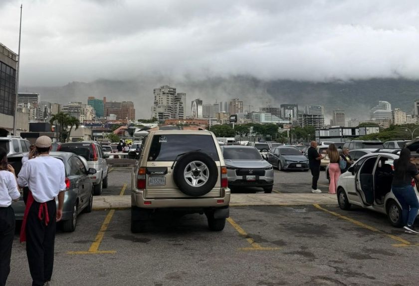 EEUU emite un aviso de tsunami para parte del Caribe tras sismo en Venezuela