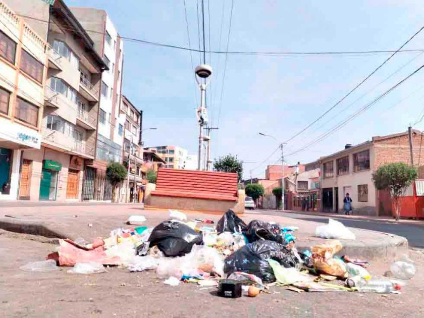 EMAP concientiza a la población para que no bote basura en la calle