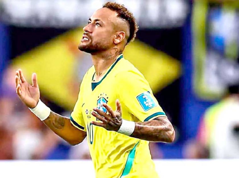 Neymar volvió a disputar un partido con la 10 de Brasil