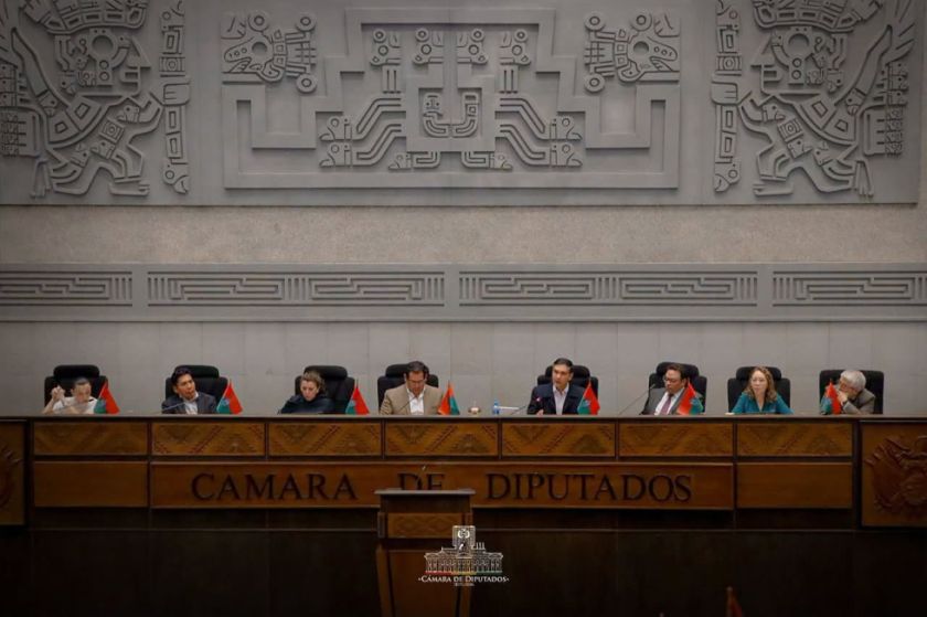 Diputados devuelve lista de postulantes al TED La Paz
