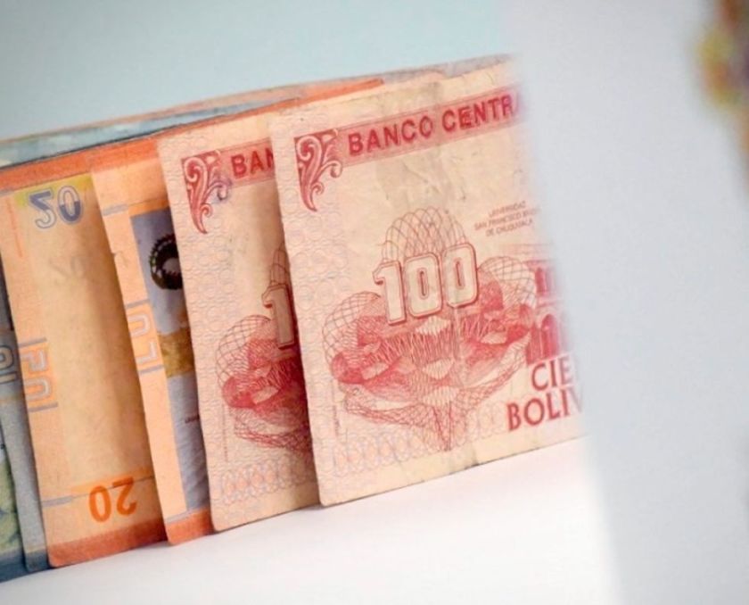Asoban dice que el nuevo tipo de cambio no afectará créditos ni ahorros en bolivianos