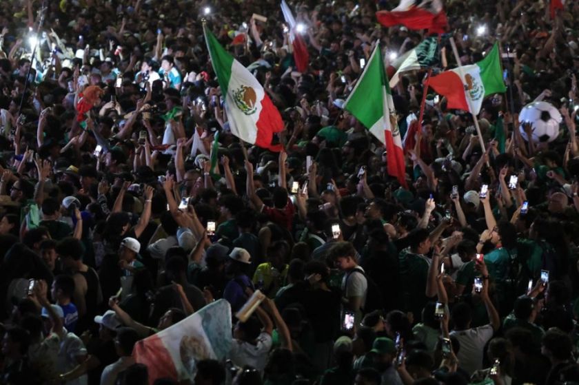 Fallecen tres personas durante los festejos por el triunfo de México en el Mundial