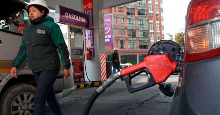 Surtidores prevén vender combustibles de YPFB y del sector privado; el consumidor elegirá