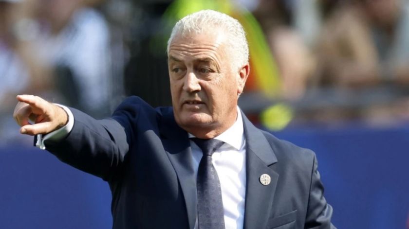 Alfaro cambia las críticas por ilusión y abre el gran debate del fútbol paraguayo