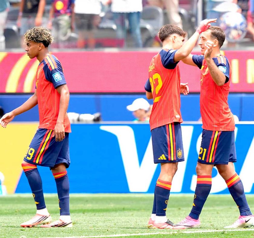 España derrota a una débil Austria sin despeinarse