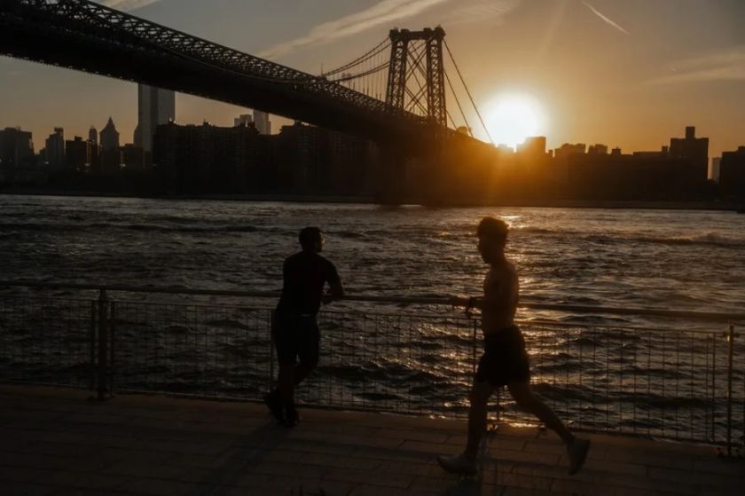 EE.UU. vive un calor extremo y riesgo de tormentas en el 4 de julio