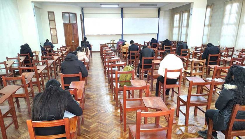 La UATF aplica su examen de ingreso en 31 carreras 