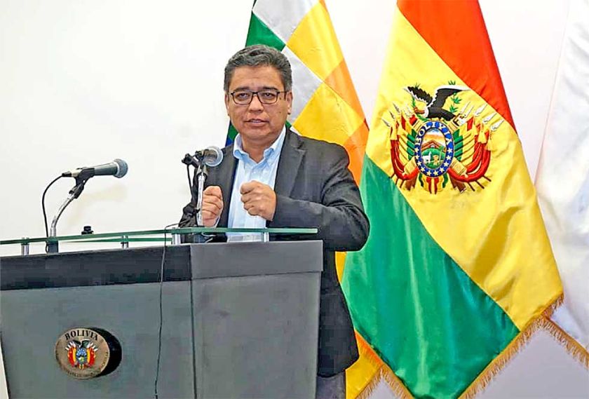 El precio de los carburantes se congela por 6 meses más