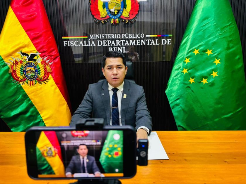 Caso encomiendas corruptas: Tres policías y capitán de avión en detención preventiva
