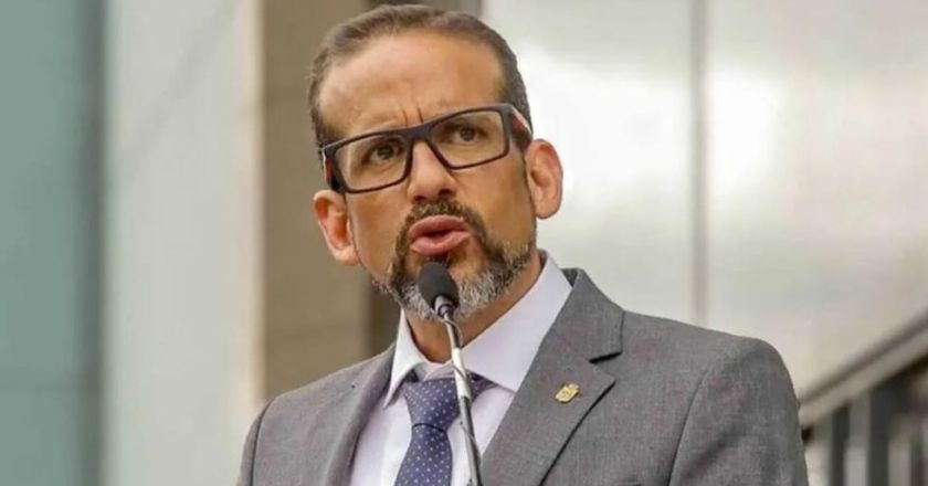 Reportan que Camacho aceptó ser embajador de Bolivia en Paraguay