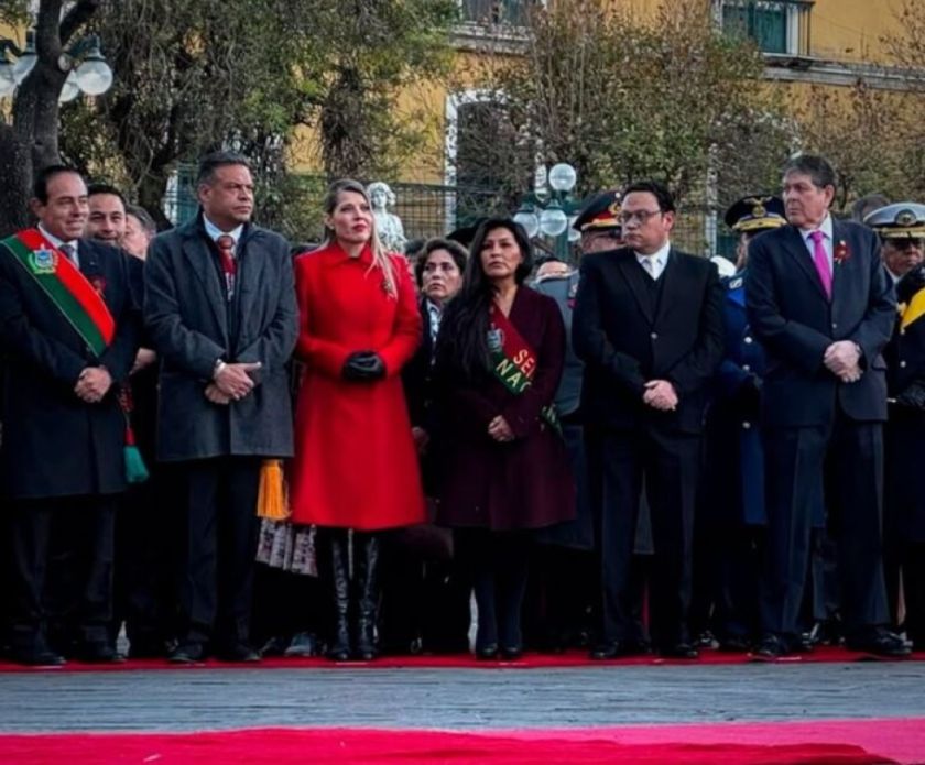 La Paz conmemora sus 217 años en varios actos protocolares