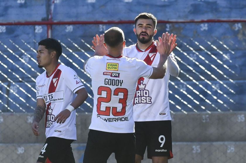 Always Ready golea en siete minutos para recuperar el liderazgo