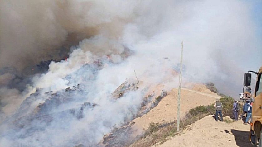 Vientos de hasta 60 km/h complican el combate al incendio en Tarija