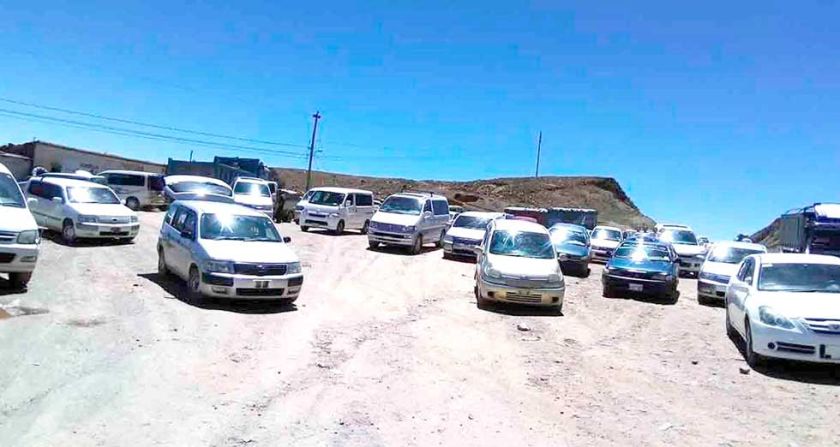 Policía realiza operativos para  frenar ingreso de autos chutos