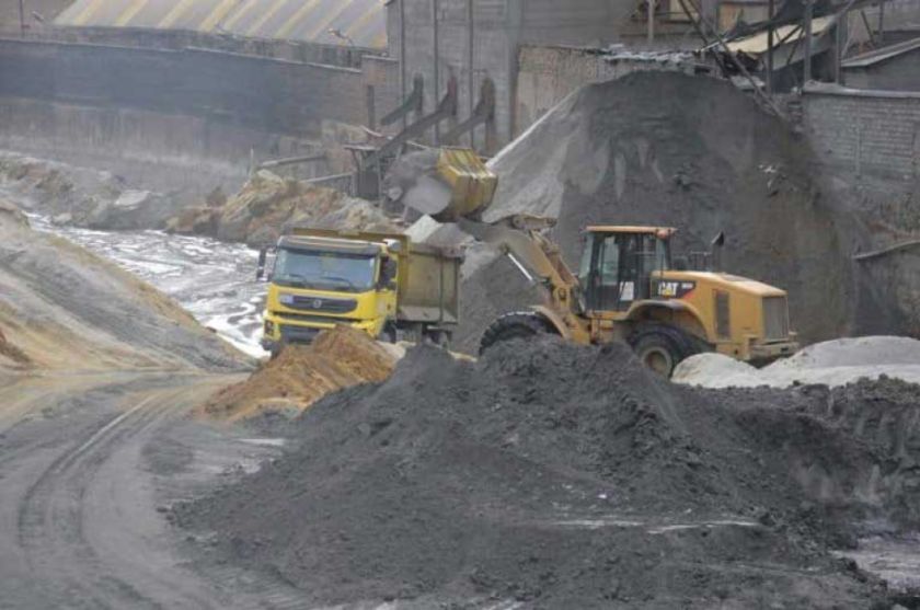 Encaran registro ambiental de operadores mineros pese a resistencia