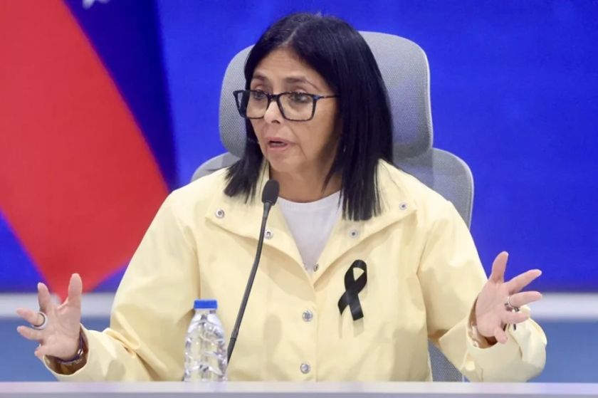 Donald Trump le pide a la fiscalía dar inmunidad judicial a Delcy Rodríguez en EE.UU.