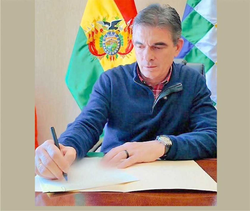 Paz promulga la ley del PGE reformulado