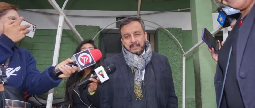 Dictan detención domiciliaria y fianza de Bs 100.000 para exministro Medinaceli