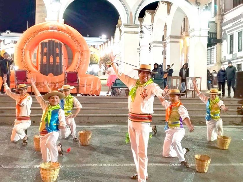 Alcalde apunta a fortalecer las noches de Peatonalización en el centro de la ciudad