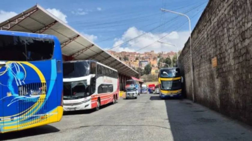 La Paz: Adolescente fallece tras ser atropellado por ómnibus en la Terminal 