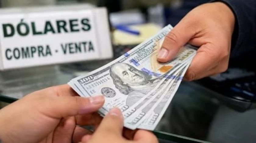 El dólar registra segunda baja consecutiva y se cotiza en Bs 12,08 este martes