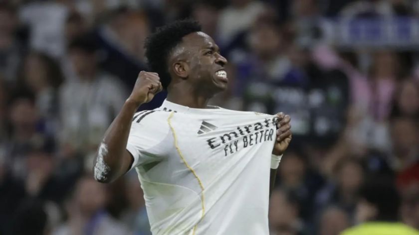 Vinícius renueva con el Real Madrid hasta 2032