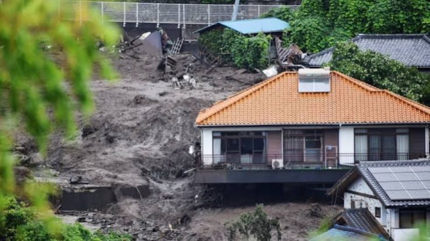 Casi 400 personas se quedan varadas en Japón tras un deslizamiento de tierras