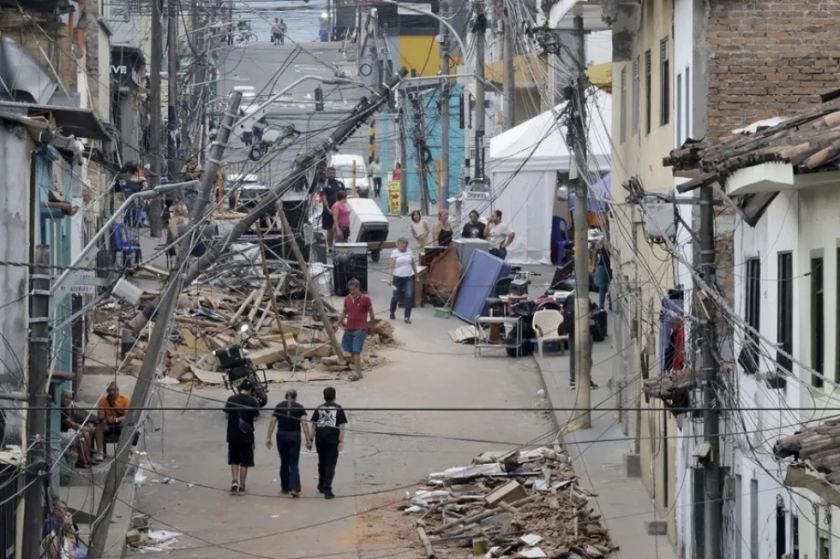 Aumenta a 294 el número de muertos y a 320 el de desaparecidos por el terremoto en Colombia