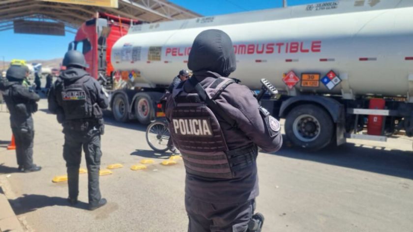 Fronteras Seguras: Policía refuerza presencia en Desaguadero