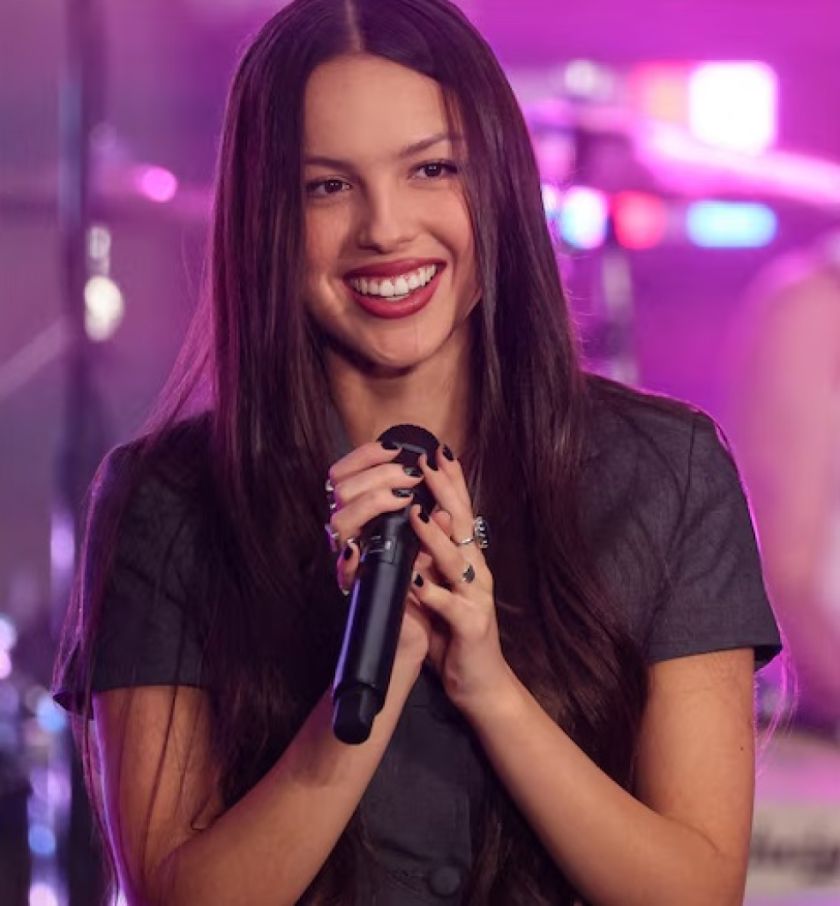 Fan reveló que Olivia Rodrigo le pagó la universidad en secreto