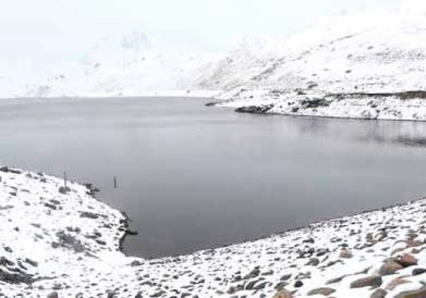 La nevada ayuda a la saturación de suelos para la recarga de las lagunas