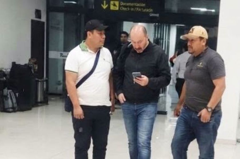 Cerimedo niega granja de bots, dinero ilegal y pagos a parlamentarios