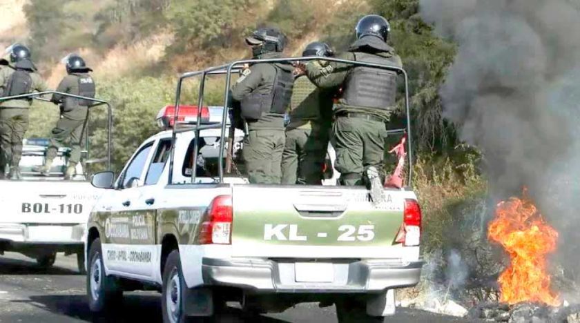 Suspenden el juicio contra 43 acusados  por la muerte de policías en Llallagua