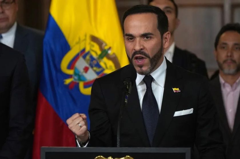 De la Espriella firma la extradición a EE.UU. de cinco antiguos negociadores de grupos delicuentes en Colombia