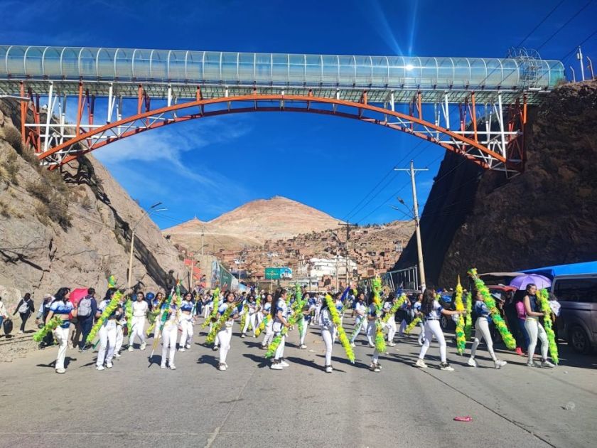 Gobernación de Potosí decreta tolerancia en la jornada laboral por Ch'utillos 2026