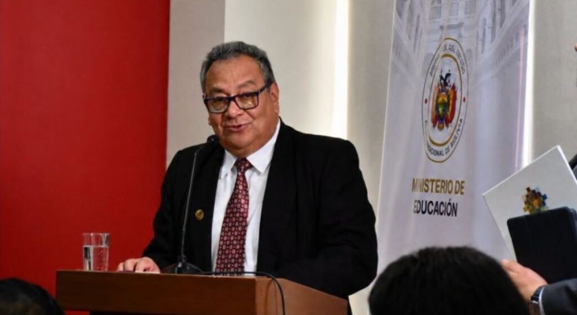 Ministro Sanjinés estima que la nueva ley educativa estará lista en 2027
