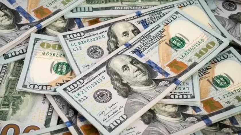 La semana termina con el precio del dólar al alza