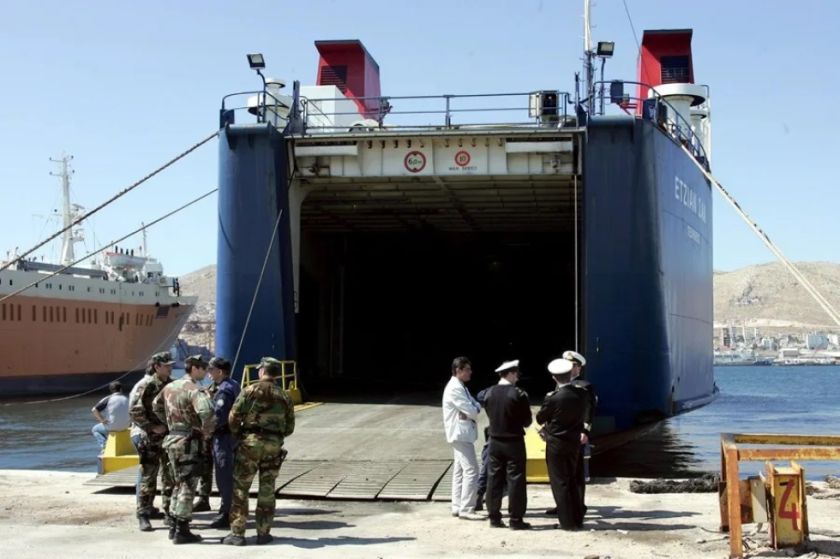 Reportan siete fallecidos al naufragar un ferry con 270 personas a bordo al norte de Chipre