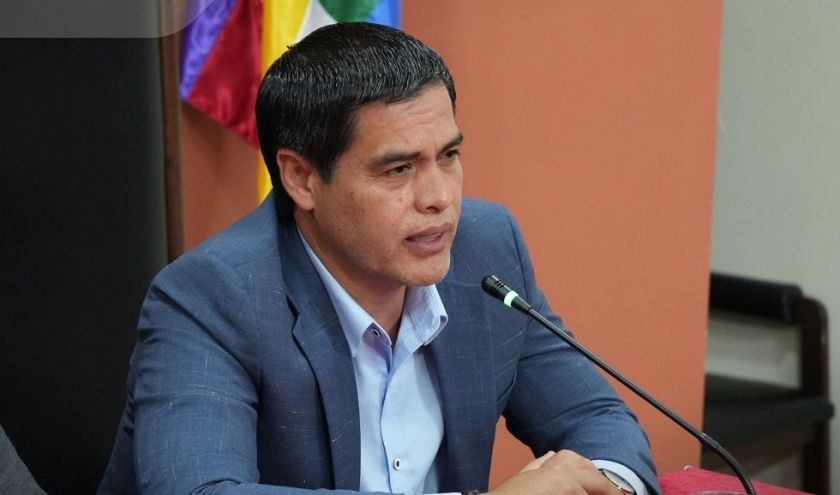Consejeros desconocen denuncia de juicio en su contra