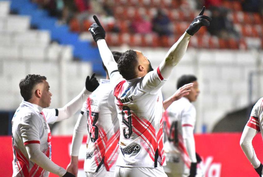 Nacional inicia la defensa de su título de campeón