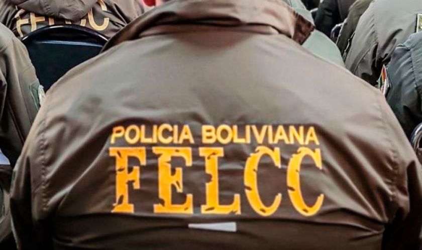 Hombre muere tras recibir múltiples impactos mientras cenaba en Entre Ríos