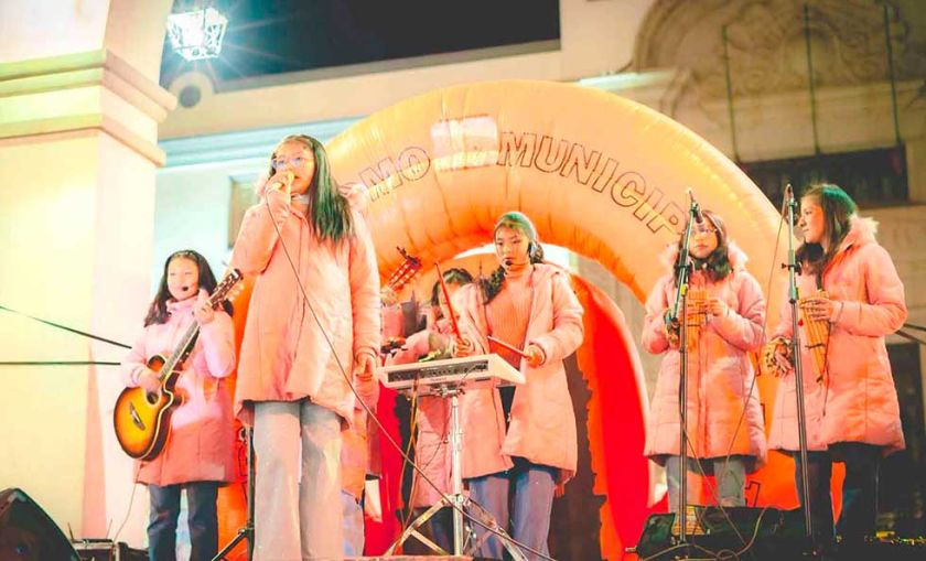 Anuncian diversidad durante las noches  de peatonalización