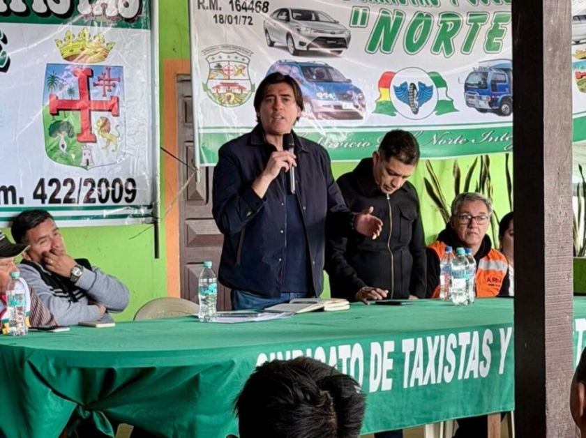 Gobierno y transporte del norte integrado cruceño llegan a un acuerdo ante bloqueos
