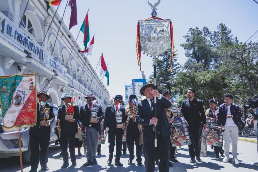 Oruro conmemora el Día Nacional de la Morenada con las siete fraternidades del carnaval