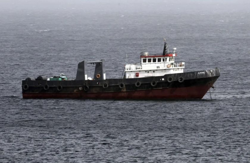 Irán dice que abordará el lunes con Omán las rutas seguras de navegación en Ormuz