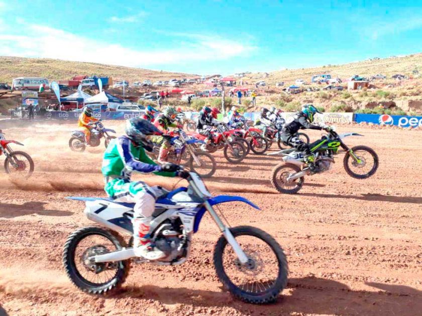 Ruge Cantu Ck’ocha: Más de 80 pilotos llegan por la gloria en Potosí