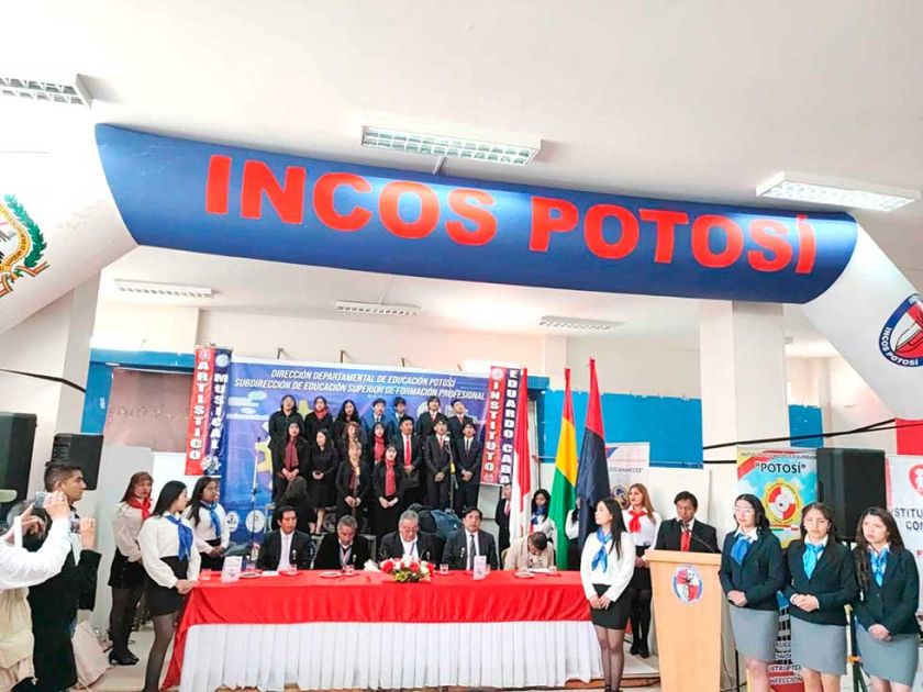Ministro de Educación dice que la currícula será fruto del consenso