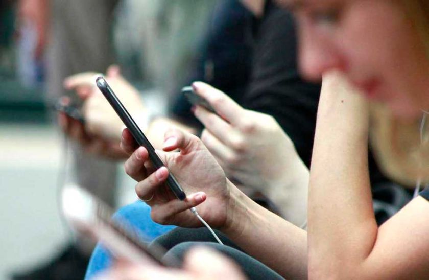 Adulto es investigado por  delitos sexuales digitales  contra adolescente de 16