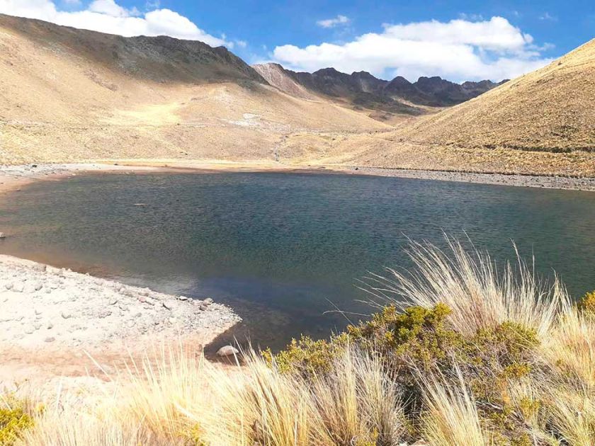 Denuncian desvío ilegal  de agua de las lagunas  para actividad minera